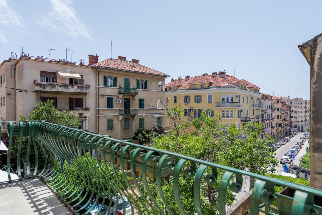 Apartment Pape Split Bagian luar foto