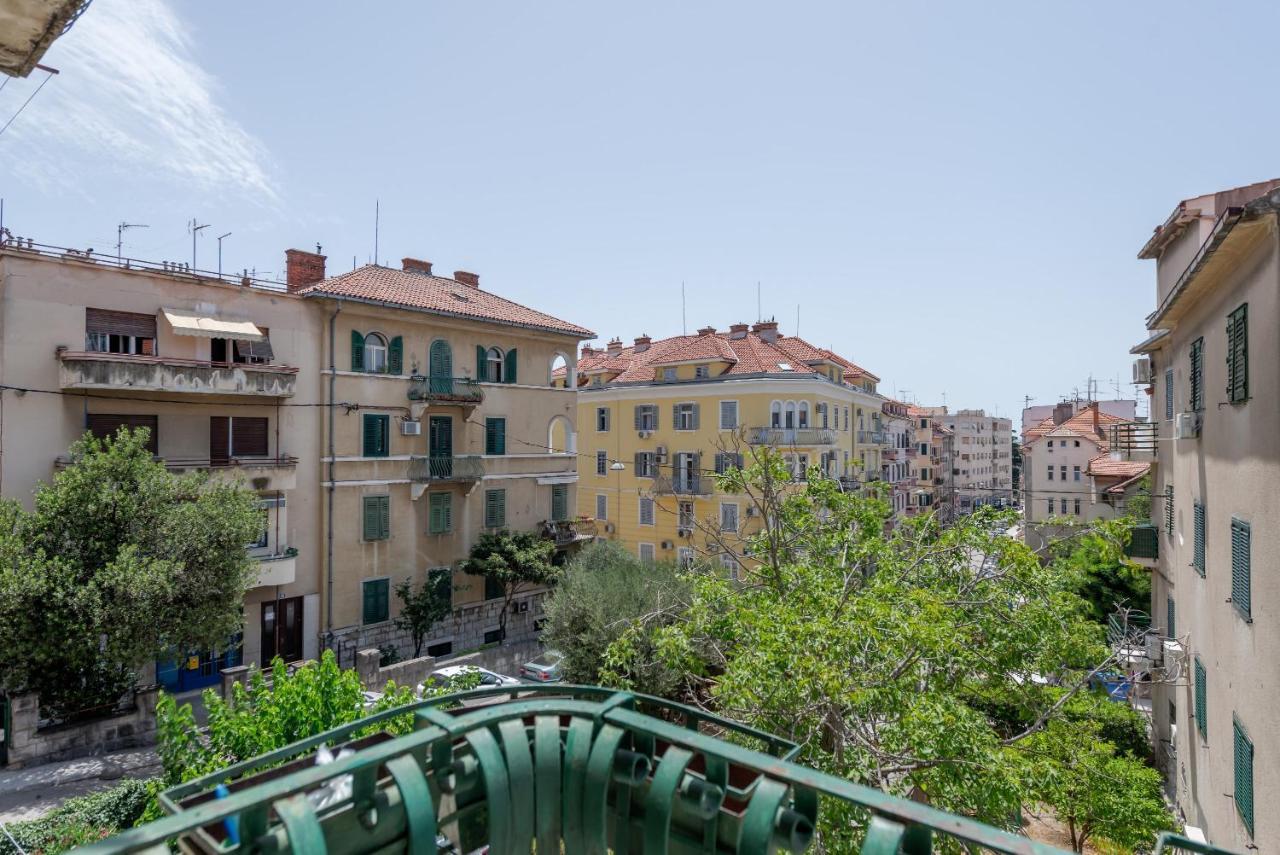 Apartment Pape Split Bagian luar foto