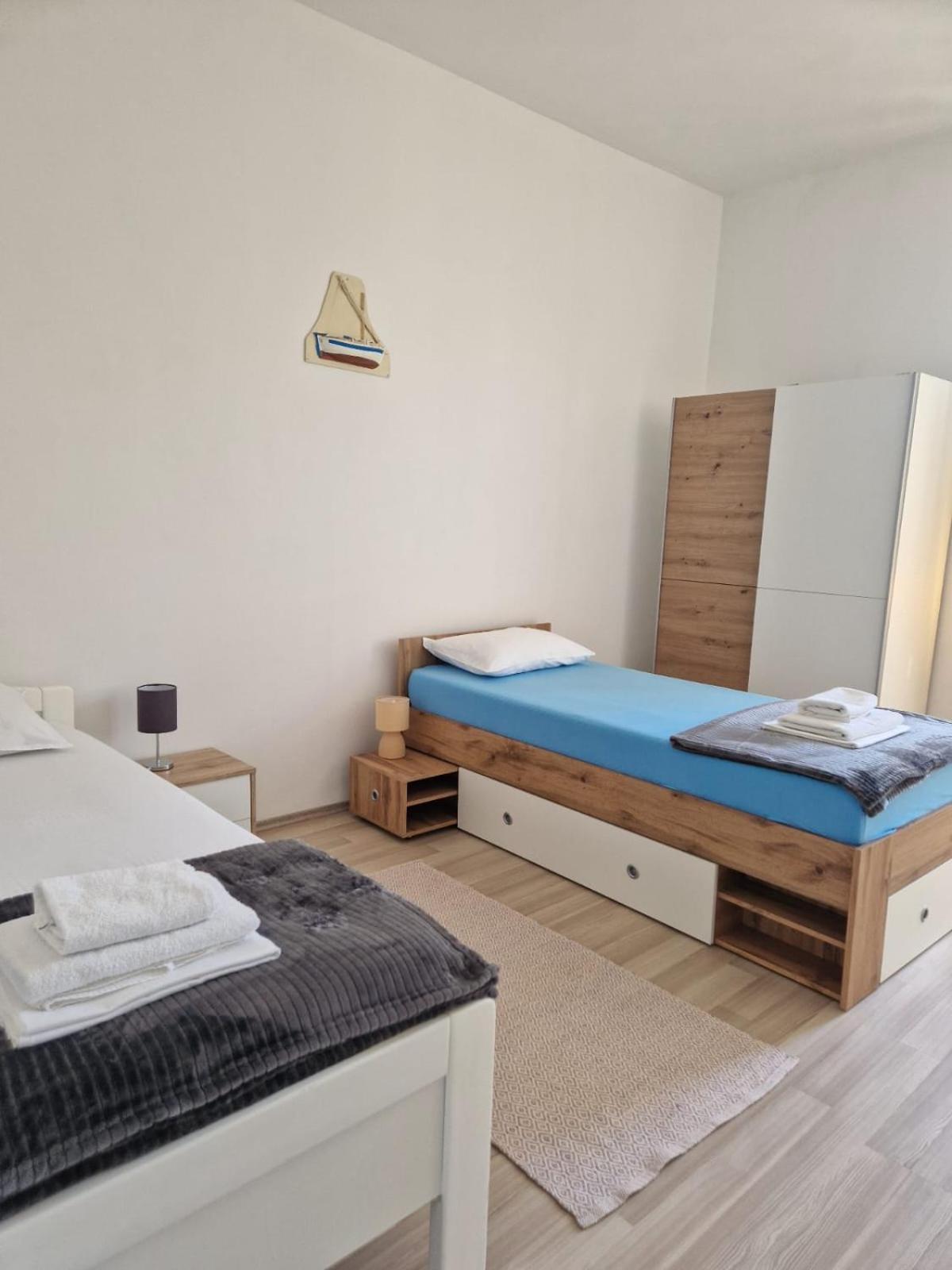 Apartment Pape Split Bagian luar foto